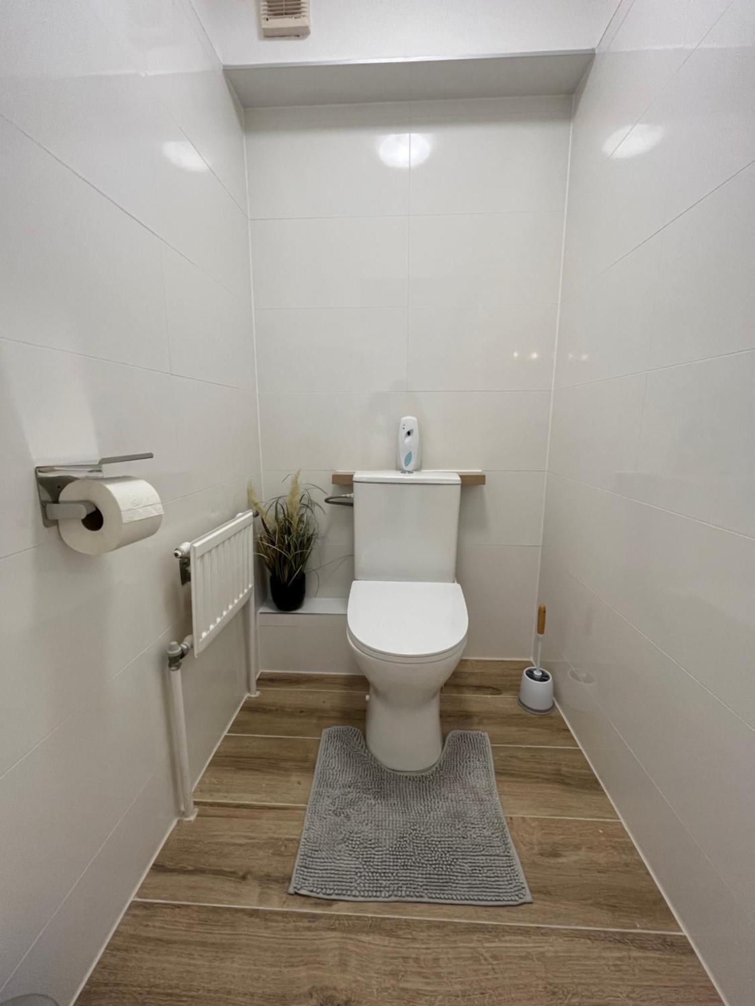 Traum Apartment Mit Pool+Balkon Vienne Extérieur photo